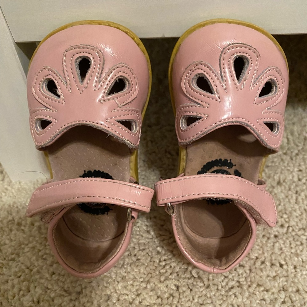 Livie and Luca Pink Shoes Toddler 4
